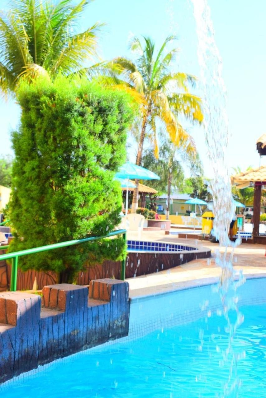 Apartamento Flat Temporada Perto Singapura Shopping Com 7 Piscinas, Bar Molhado, Restaurante - A 3 Min Centro De Caldas Novas! Caldas Novas